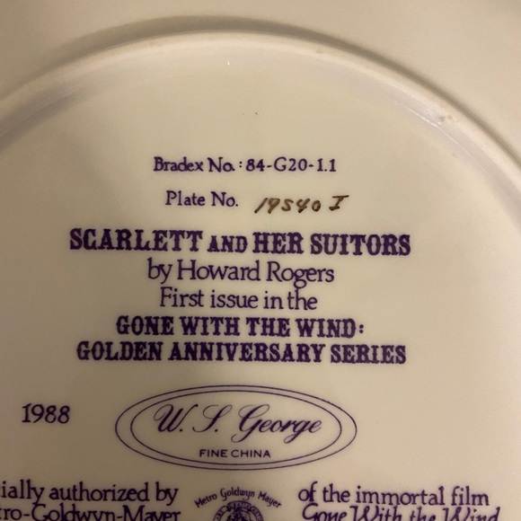 RARE!!💖 Scarlett and Her Suitors Collectors Plate - Picture 4 of 6
